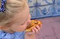 Parada do Passeio em Lisboa para degustar os Pastéis de Belém, Portugal